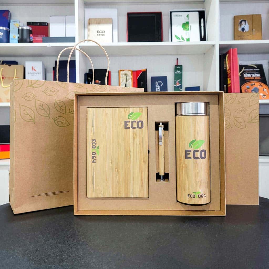 ECO1-set-qua-tang-so-tay-but-tre-binh-giu-nhiet-tre-eco1-qua-tang-than-thien-moi-truong-qua-tang-doanh-nghiep-introngdongvn-3